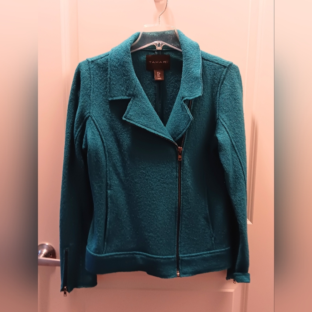 TAHARI JACKET